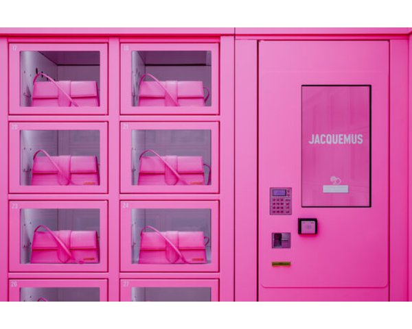 jacquemus-pink-mobile